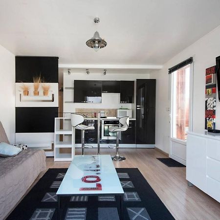 Maison *** Avec Cour 3Km Plage Et La Rochelle Saint-Vivien  Kültér fotó
