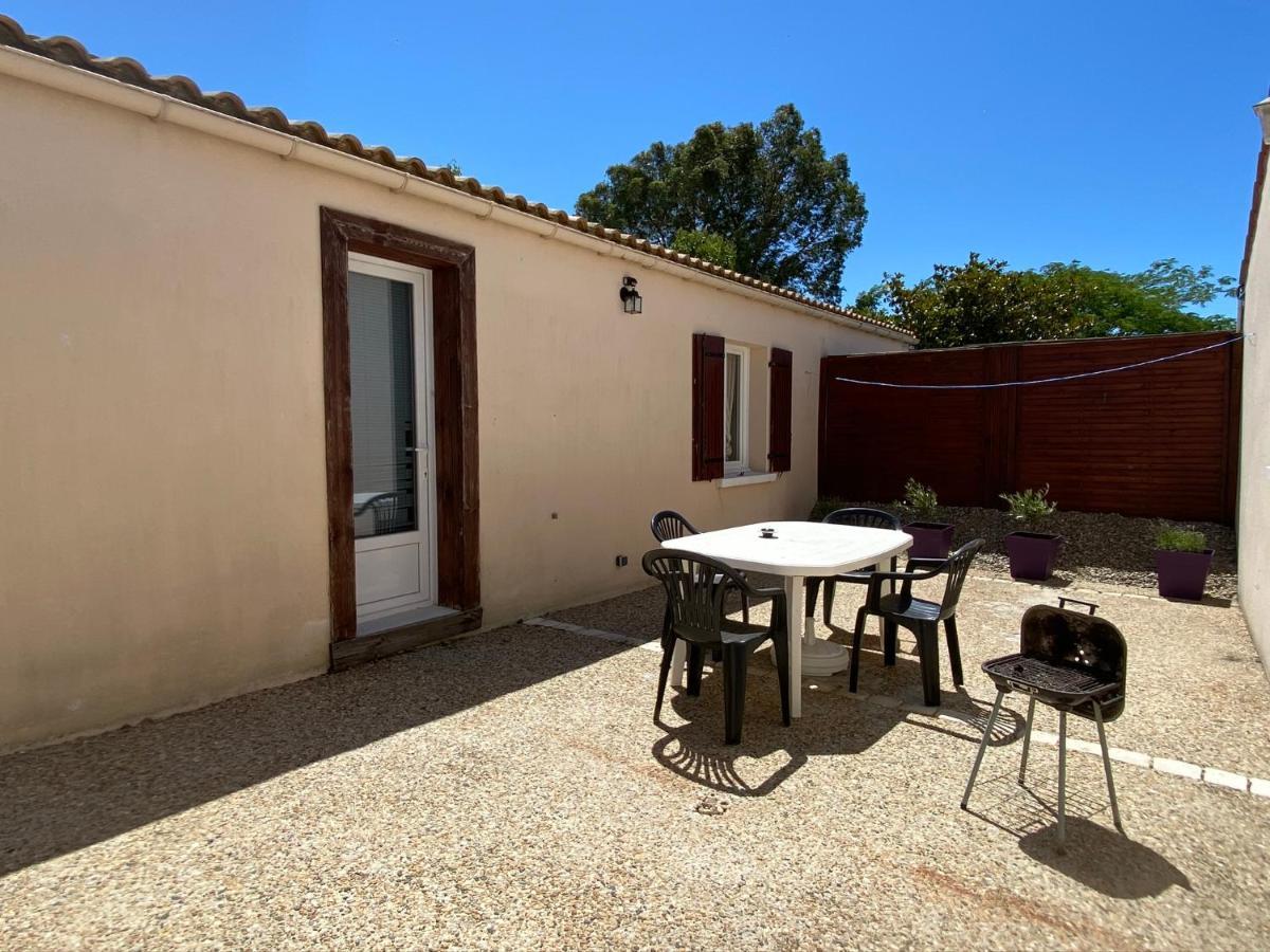 Maison *** Avec Cour 3Km Plage Et La Rochelle Saint-Vivien  Kültér fotó