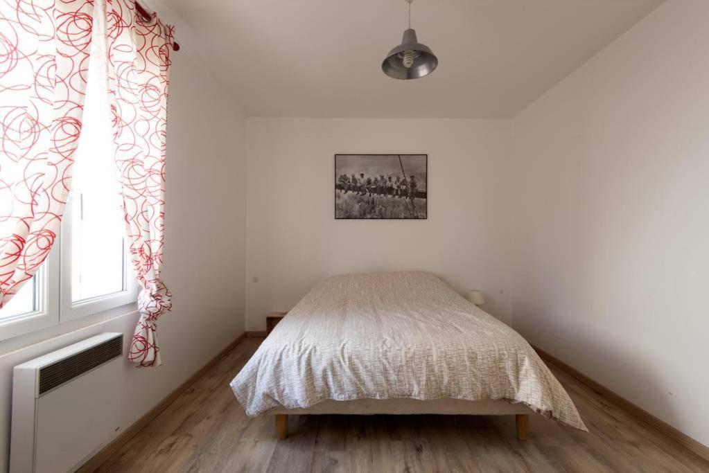 Maison *** Avec Cour 3Km Plage Et La Rochelle Saint-Vivien  Kültér fotó